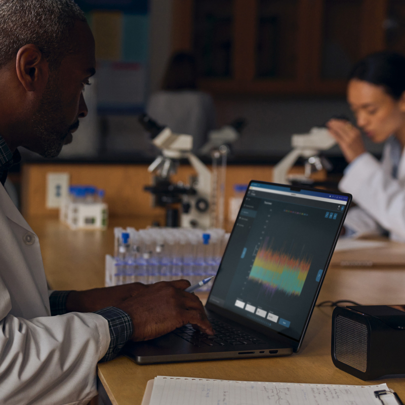 Apple MacBook Pro 14" (M4, 2024), 24 ГБ/1 Тб, Серебро