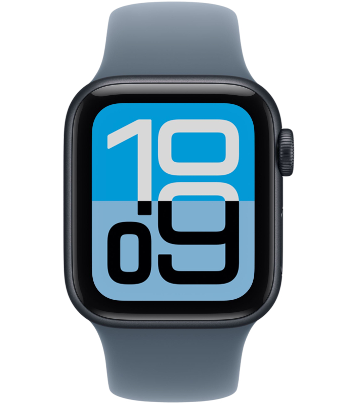 Apple Watch SE 3, 40 мм, корпус из алюминия цвета Полуночный черный, ремешок спортивный, цвет туманно-голубой, M/L